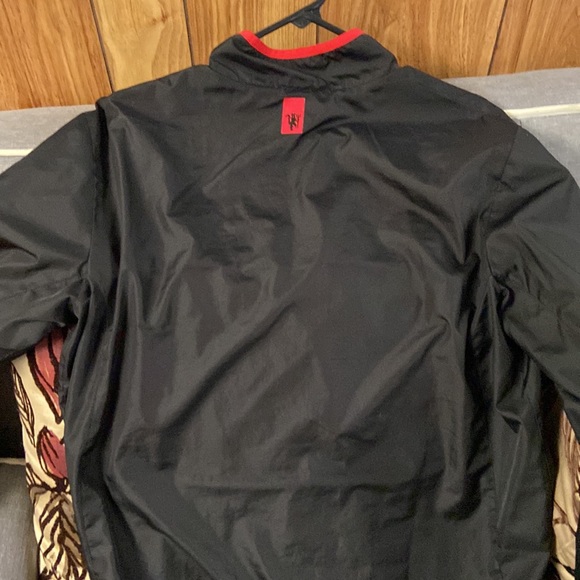 Manchester United wind breaker - Picture 2 of 2